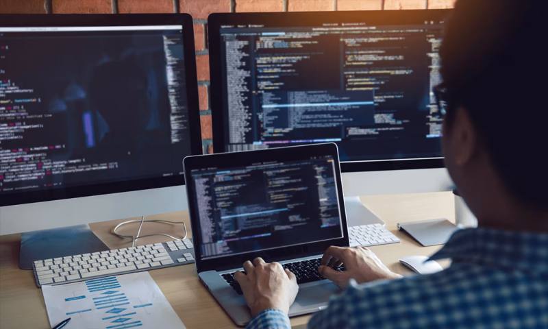 数据科学选型:R与Python如何赋能宣城网站建设?